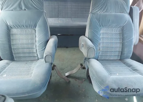 1993 Ford Econoline E150 Van from USA, damaged, VIN 1FDEE14H6PHA39518